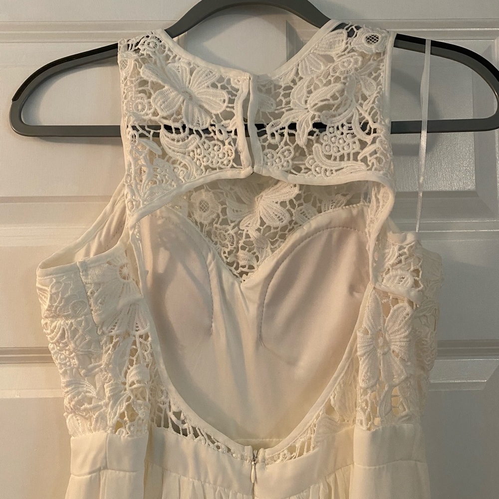 Dress - Picture 3 of 5